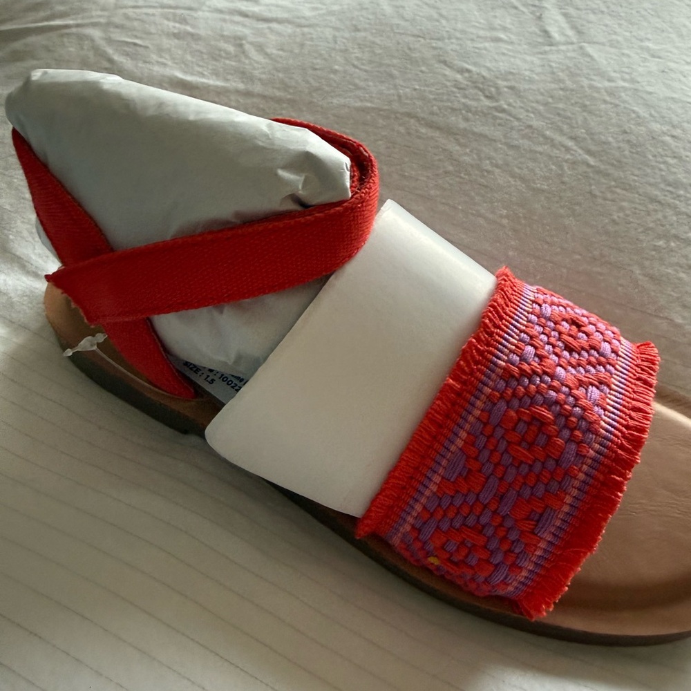 Remi ankle strap kid sandal